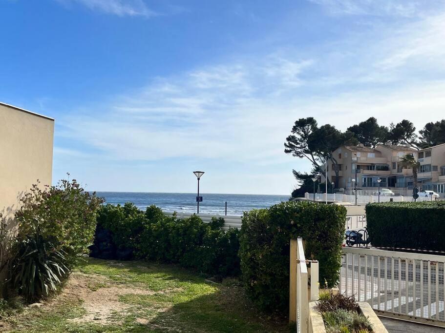 Studio Cosy Avec Terrasse Sur La Plage La Seyne-sur-Mer Esterno foto